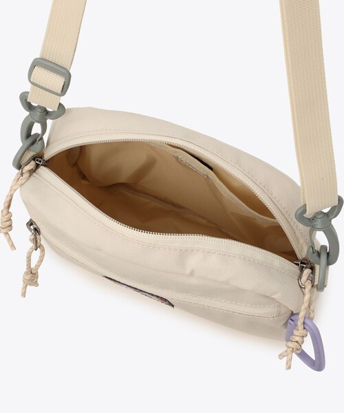 Columbia（コロンビア）の「撥水 Columbia／プライスストリーム ミニショルダー 2L バッグ／コロンビア（ショルダーバッグ・レディース・ベージュ/ブラック/パープル/ブルーグリーン/ホワイト・ONE SIZE）」の15枚目の写真