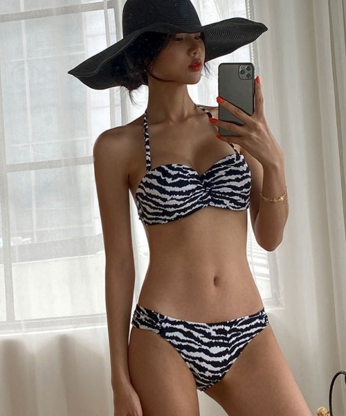 セール】ゼブラ柄 ホルターネック ビキニ水着（水着）｜Ritzy