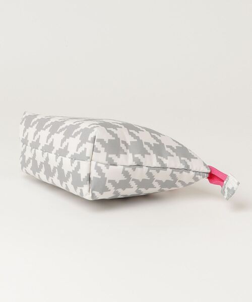 kate spade new york（ケイトスペード ニューヨーク）の「ハンカチポーチ（ポーチ・レディース・ブラック/グレー/アイボリー・FREE）」の14枚目の写真