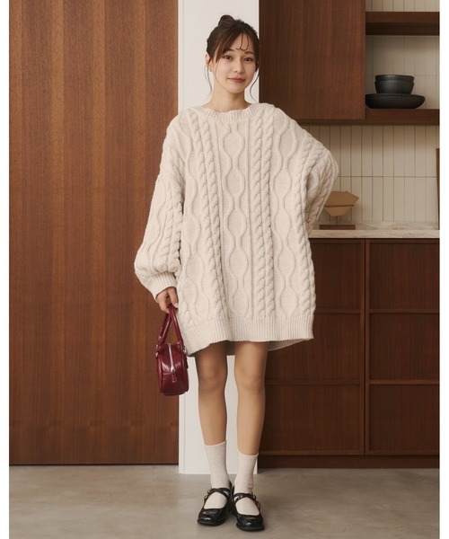 moi tytto（モイテュット）の「バックオープンニットPO（ニット/セーター・レディース・ナチュラル/ブラック/レッド/ブラウン・FREE）」の3枚目の写真