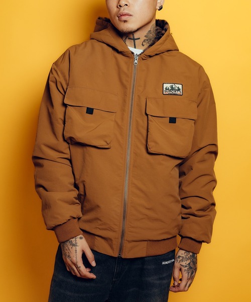 Subciety(サブサエティ)の「Reversible nylon fur blouson(ブルゾン・メンズ・オリーブ/ブラック/キャメル・X-LARGE/LARGE/MEDIUM/SMALL)」の3枚目の写真