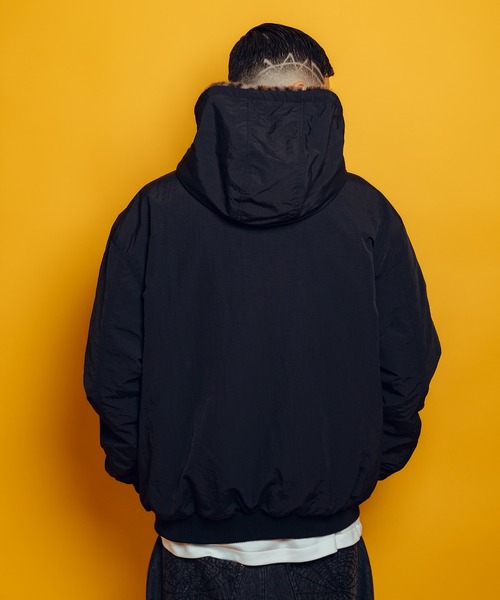 Subciety(サブサエティ)の「Reversible nylon fur blouson(ブルゾン・メンズ・オリーブ/ブラック/キャメル・X-LARGE/LARGE/MEDIUM/SMALL)」の9枚目の写真