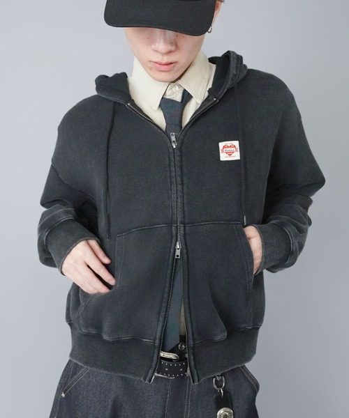 短丈ダブルジップパーカー/ワンポイントハート/リアルツリー/ショート