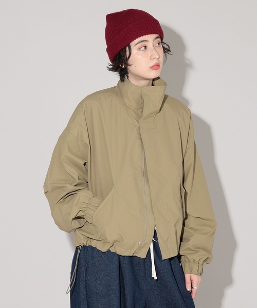 GEORGE'S(ジョージズ)の「スイングトップ(ナイロンジャケット・レディース・ベージュ/ブラック・SMALL/MEDIUM)」の17枚目の写真