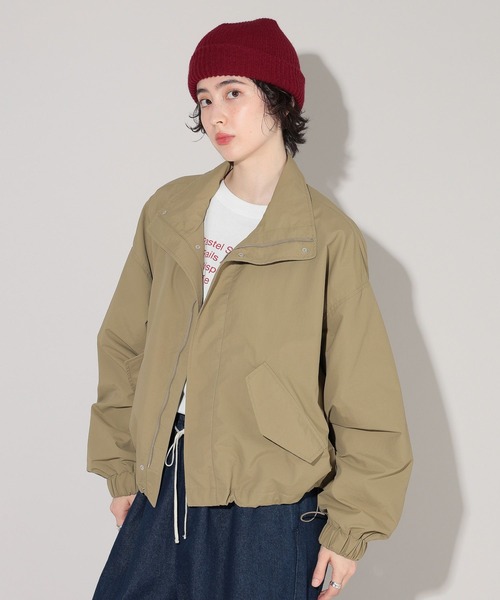 GEORGE'S(ジョージズ)の「スイングトップ(ナイロンジャケット・レディース・ベージュ/ブラック・SMALL/MEDIUM)」の18枚目の写真