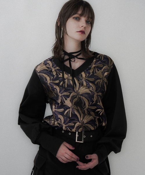 HARE（ハレ）の「ストリングジャガードキリカエVネックトップス(HARE)（スウェット・レディース・ネイビー/シルバー/ゴールド/グレー・FREE）」の3枚目の写真