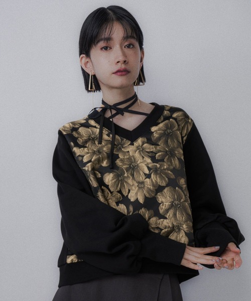 HARE（ハレ）の「ストリングジャガードキリカエVネックトップス(HARE)（スウェット・レディース・ネイビー/シルバー/ゴールド/グレー・FREE）」の8枚目の写真