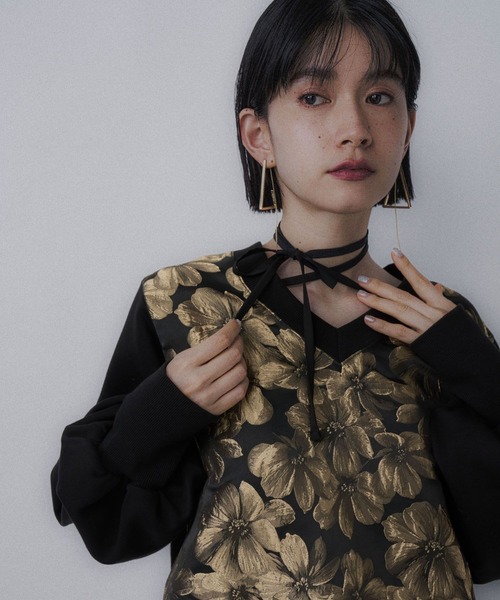 HARE（ハレ）の「ストリングジャガードキリカエVネックトップス(HARE)（スウェット・レディース・ネイビー/シルバー/ゴールド/グレー・FREE）」の6枚目の写真