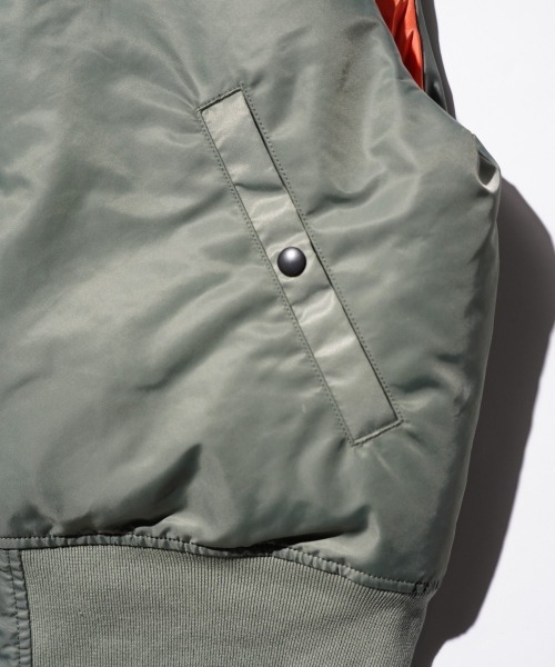 THRIFTY LOOK（スリフティールック）の「THRIFTY LOOK / スリフティールック EMBROIDERY MA-1 VEST スカジャン 刺しゅう MA-1 ベスト（ベスト・メンズ・ブラック/オリーブドラブ・MEDIUM/X-SMALL/LARGE）」の19枚目の写真