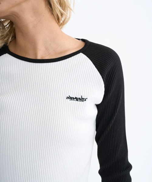 ELEMENT eden(エレメントエデン)の「ELEMENT レディース RIB RINGER LS WOMEN ロンT 【2025年秋冬モデル】/エレメントセットアップ対応クロップド丈ロゴワンポイントリブラグランスリーブ長袖ロンT(Tシャツ/カットソー・レディース・ホワイト×ブルー/ブラック/ホワイト・MEDIUM)」の12枚目の写真