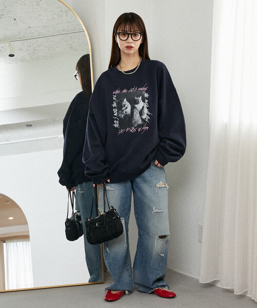 PUBLUX(パブリュクス)の「PUBLUX/パブリュクス キャット フォト 裏起毛 スウェット 限定展開(スウェット・レディース・ネイビー/チャコールグレー/ライトグレー・L/M/S)」の7枚目の写真