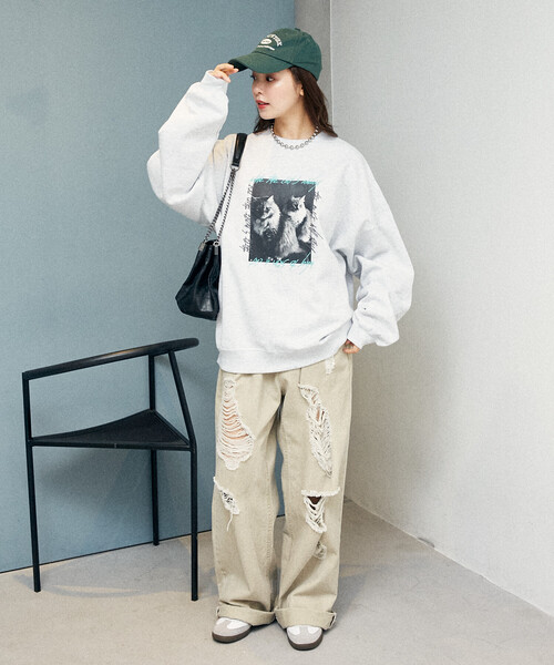 PUBLUX(パブリュクス)の「PUBLUX/パブリュクス キャット フォト 裏起毛 スウェット 限定展開(スウェット・レディース・ネイビー/チャコールグレー/ライトグレー・L/M/S)」の16枚目の写真