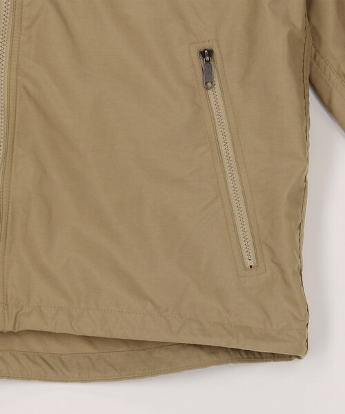 FREAK'S STORE（フリークスストア）の「限定展開 THE NORTH FACE/ザ・ノース・フェイス コンパクトジャケット（キッズ） / NPJ22510（ナイロンジャケット・キッズ・ベージュ/ブラック・160/130/140/150）」の8枚目の写真