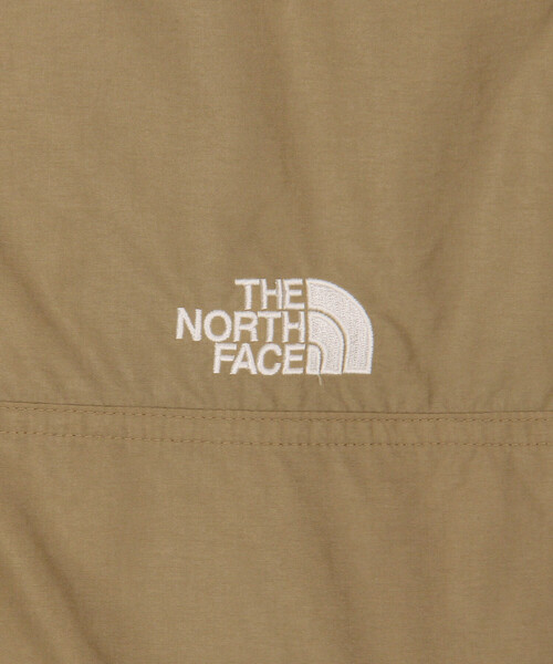 FREAK'S STORE（フリークスストア）の「限定展開 THE NORTH FACE/ザ・ノース・フェイス コンパクトジャケット（キッズ） / NPJ22510（ナイロンジャケット・キッズ・ベージュ/ブラック・160/130/140/150）」の9枚目の写真
