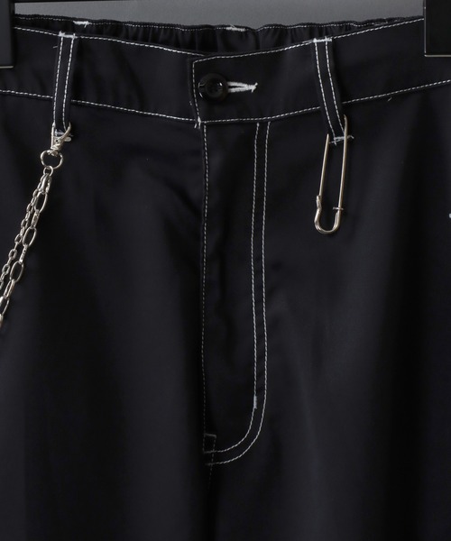 SITRY（シトリー）の「Chained Cargo Pants/チェーン付き ワイド カーゴパンツ（カーゴパンツ・メンズ・ホワイト/ブラック・M/L）」の5枚目の写真