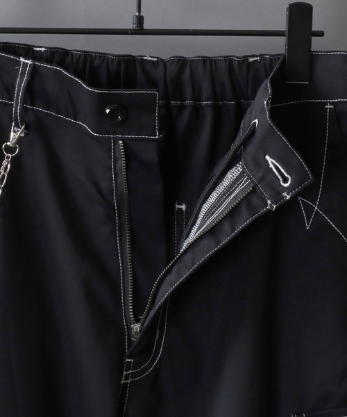 SITRY（シトリー）の「Chained Cargo Pants/チェーン付き ワイド カーゴパンツ（カーゴパンツ・メンズ・ホワイト/ブラック・M/L）」の10枚目の写真