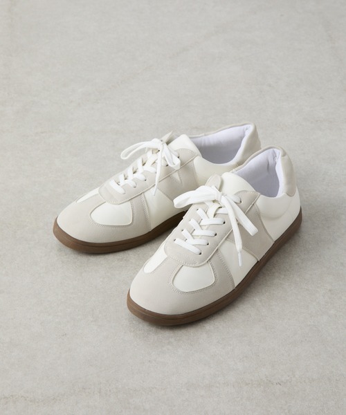 COLONY 2139（コロニートゥーワンスリーナイン）の「ジャーマントレーナー men's（スニーカー・メンズ・ホワイト・MEDIUM/LARGE）」の16枚目の写真