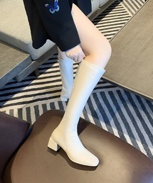 「美しいラインで脚長効果。スクエアトゥの旬顔ロングブーツ」スクエアトゥヒールロングブーツ