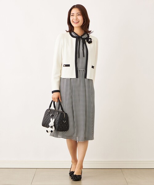 TO BE CHIC(トゥー ビー シック)の「ジョーゼット千鳥 ワンピース(ワンピース・レディース・ホワイト系その他・40)」の2枚目の写真