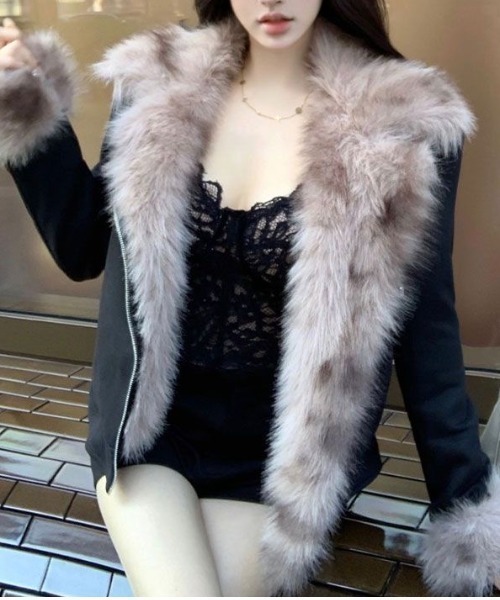 週末までセール！！KITON ファーライダース セール】エコファーライダージャケット（ライダースジャケット