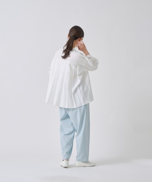 Kelen(ケレン)の「「KELEN / ケレン」バックプリーツブラウス(シャツ/ブラウス・レディース・ブラック/サックスブルー/オフホワイト/ベージュ・S/M)」の14枚目の写真