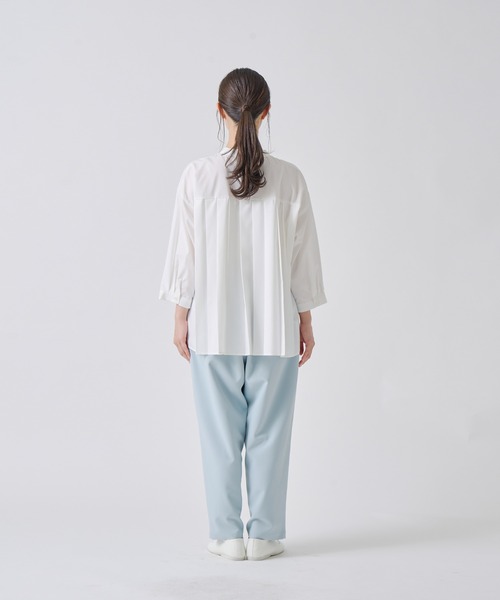Kelen(ケレン)の「「KELEN / ケレン」バックプリーツブラウス(シャツ/ブラウス・レディース・ブラック/サックスブルー/オフホワイト/ベージュ・S/M)」の18枚目の写真