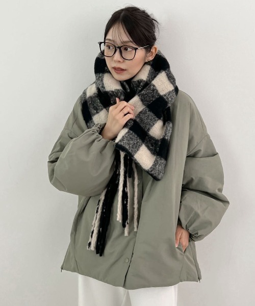 Futier land（フューティアランド）の「サイドジップノーカラー中綿ジャケット（ノーカラージャケット・レディース・アイボリー/ブラック/カーキ・MEDIUM）」の3枚目の写真