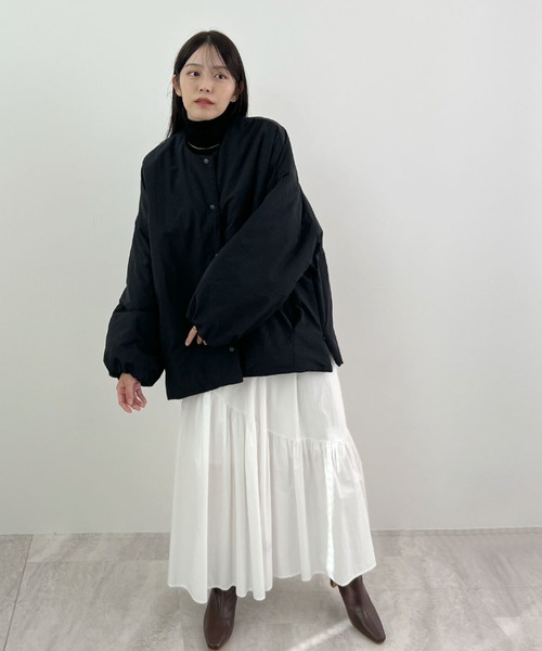 Futier land（フューティアランド）の「サイドジップノーカラー中綿ジャケット（ノーカラージャケット・レディース・アイボリー/ブラック/カーキ・MEDIUM）」の7枚目の写真