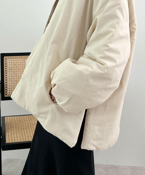 Futier land（フューティアランド）の「サイドジップノーカラー中綿ジャケット（ノーカラージャケット・レディース・アイボリー/ブラック/カーキ・MEDIUM）」の14枚目の写真