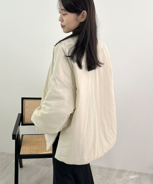 Futier land（フューティアランド）の「サイドジップノーカラー中綿ジャケット（ノーカラージャケット・レディース・アイボリー/ブラック/カーキ・MEDIUM）」の15枚目の写真