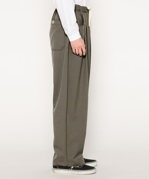 DANTON（ダントン）の「MEN'S POLYESTER FLANNEL 2TUCK EASY PANTS（その他パンツ・メンズ・グレイッシュベージュ/グレー系その他/ダークネイビー・42/40/44/38）」の9枚目の写真