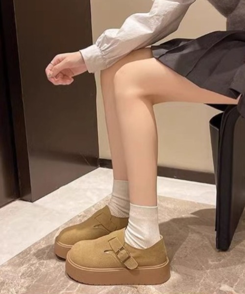 mebole(メボレ)の「厚底ベルトスリッポン(スリッポン・レディース・ブラウン/キャメル・SMALL/MEDIUM/LARGE)」の4枚目の写真
