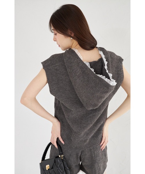tocco closet(トッコ クローゼット)の「【ZOZO限定】フードレースニットベスト×レースヘムニットショートパンツセットアップ(セットアップ・レディース・ライトグレー/チャコールグレー/アイボリー・M)」の21枚目の写真