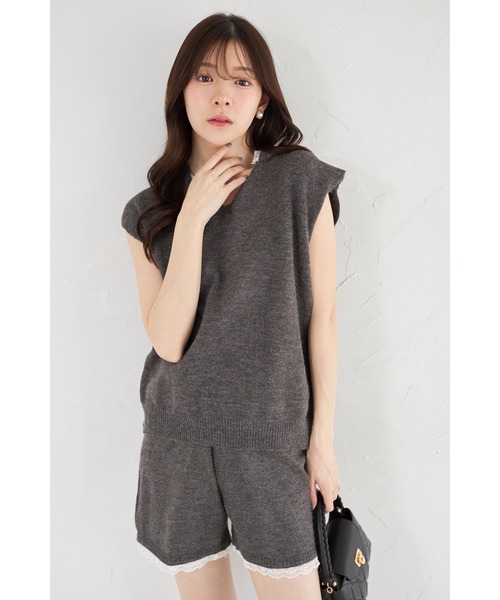 tocco closet(トッコ クローゼット)の「【ZOZO限定】フードレースニットベスト×レースヘムニットショートパンツセットアップ(セットアップ・レディース・ライトグレー/チャコールグレー/アイボリー・M)」の18枚目の写真