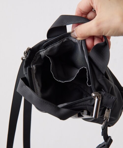 ear PAPILLONNER（イアパピヨネ）の「《インフルエンサーuchida企画》ミニ樹脂パーツトートバッグ（その他・レディース・ブラック・FREE）」の10枚目の写真