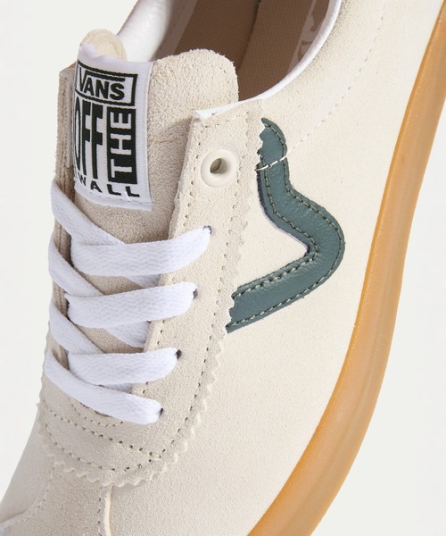 VANS（バンズ）の「スポーツロー / Sport Low GUM TURTLE DOVE VN000D1P89F1（スニーカー・メンズ・ベージュ・5/5.5/6/6.5/7/7.5/8/8.5/9/9.5/10/10.5/11/4/4.5/11.5/12）」の5枚目の写真