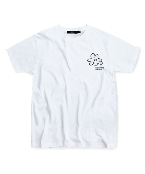 ESCAPEFROM(エスケープフロム)の「ピクセルフラワーTシャツホワイト(Tシャツ/カットソー・レディース・その他・MEDIUM/LARGE/SMALL)」の1枚目の写真