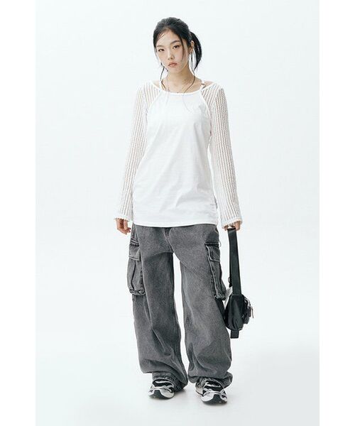 AVANDRESS(アバンドレス )の「Snow Cargo Denim Pants Milk LIGHT BLUE(デニムパンツ・メンズ・スカイブルー・SMALL/MEDIUM/LARGE)」の4枚目の写真