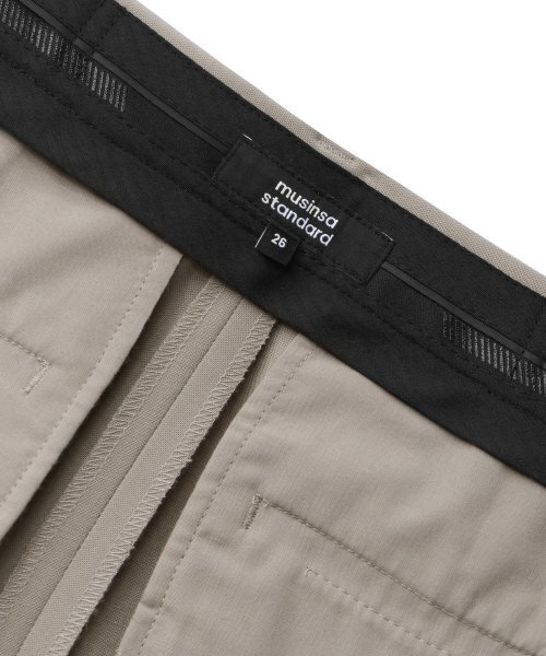 MUSINSA STANDARD WOMAN（ムシンサスタンダードウーマン）の「ウィメンズサマーウールバミューダヒドゥンバンディングハーフスラックス[ライトベージュ]（その他パンツ・レディース・その他・34/32/30/31/24/25/26/27/29/28）」の9枚目の写真