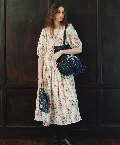 Cath Kidston(キャスキッドソン)の「【A4サイズ対応】フリルトートバッグ(トートバッグ・レディース・ライトピンク/サックスブルー/アイボリー/ブラック/アイボリー系/サックスブルー系/ネイビー/アイボリー系1・FREE)」の13枚目の写真