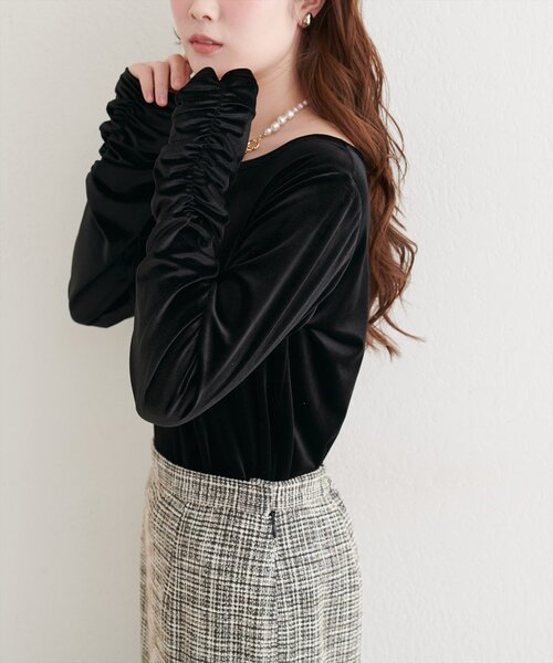 natural couture(ナチュラルクチュール)の「ストレッチベロアロングT(Tシャツ/カットソー・レディース・ベージュ/ブラウン/オフホワイト/ブラック・FREE)」の9枚目の写真