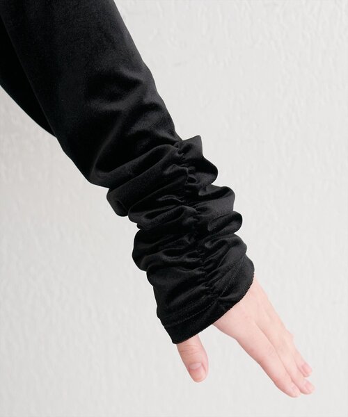 natural couture(ナチュラルクチュール)の「ストレッチベロアロングT(Tシャツ/カットソー・レディース・ベージュ/ブラウン/オフホワイト/ブラック・FREE)」の18枚目の写真