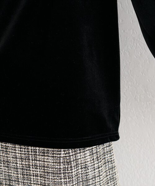 natural couture(ナチュラルクチュール)の「ストレッチベロアロングT(Tシャツ/カットソー・レディース・ベージュ/ブラウン/オフホワイト/ブラック・FREE)」の19枚目の写真