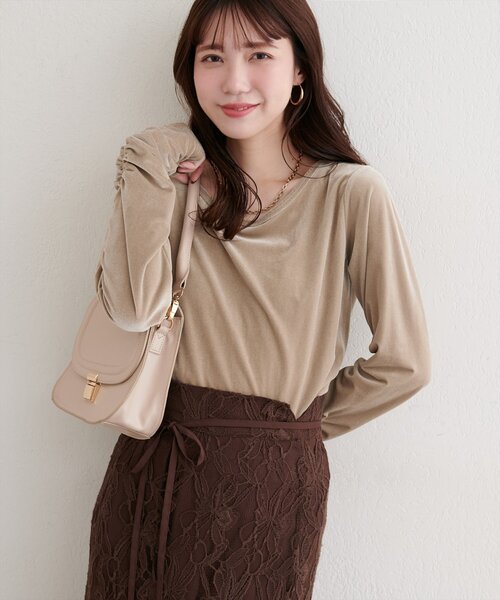 natural couture(ナチュラルクチュール)の「ストレッチベロアロングT(Tシャツ/カットソー・レディース・ベージュ/ブラウン/オフホワイト/ブラック・FREE)」の21枚目の写真