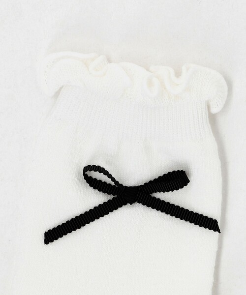green label relaxing（グリーンレーベルリラクシング）の「リボン クルー ソックス  / 靴下 / キッズ  20cm-22cm（ソックス/靴下・キッズ・ホワイト・20-22cm）」の3枚目の写真