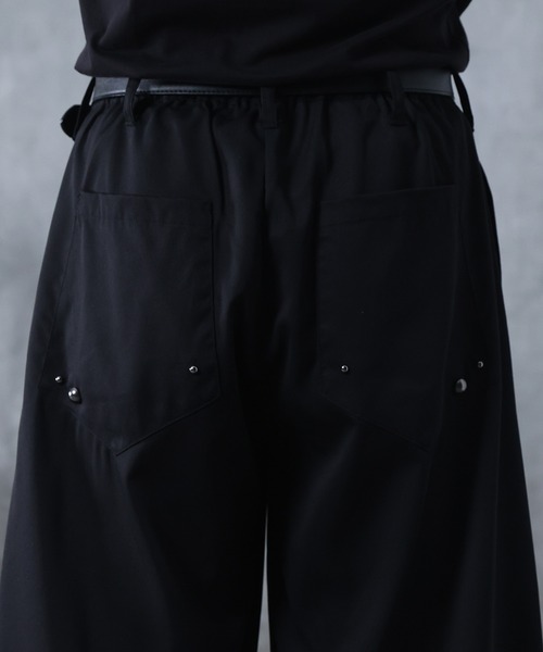 Confirm（コンファーム）の「AW スラックス スタッズ カーブパンツ メンズ レディース ユニセックス 【Confirm】（スラックス・メンズ・ブラック/ブラック系その他/パープル系その他/ブルー系その他・S/M/L）」の18枚目の写真