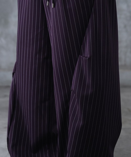 Confirm（コンファーム）の「AW スラックス スタッズ カーブパンツ メンズ レディース ユニセックス 【Confirm】（スラックス・メンズ・ブラック/ブラック系その他/パープル系その他/ブルー系その他・S/M/L）」の11枚目の写真