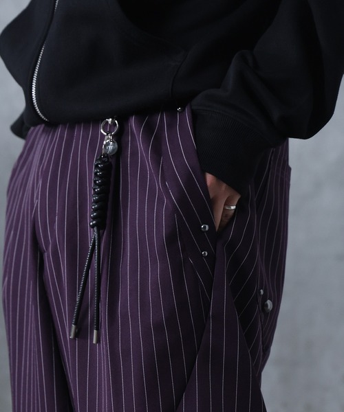 Confirm（コンファーム）の「AW スラックス スタッズ カーブパンツ メンズ レディース ユニセックス 【Confirm】（スラックス・メンズ・ブラック/ブラック系その他/パープル系その他/ブルー系その他・S/M/L）」の12枚目の写真