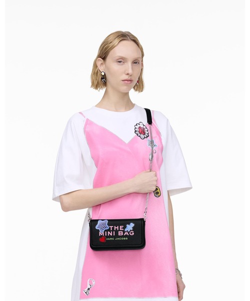 MARC JACOBS（マークジェイコブス）の「THE STICKER PATCH MINI BAG/ザ ステッカー パッチ ミニ バッグ（ショルダーバッグ・レディース・ブラック系その他/ホワイト系その他・ONE SIZE）」の3枚目の写真