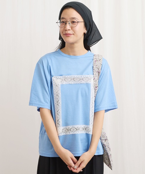 fig London(フィグロンドン)の「scene Tshirt(Tシャツ/カットソー・レディース・ベージュ/ブラック/サックスブルー・FREE)」の1枚目の写真